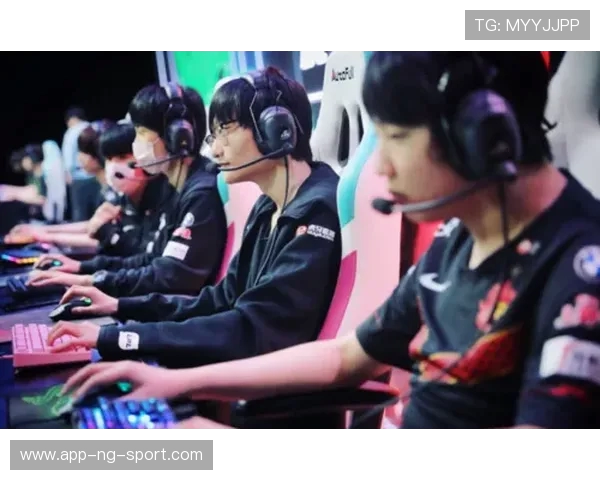 FPX战队在CSGO中的运营策略与战术解析