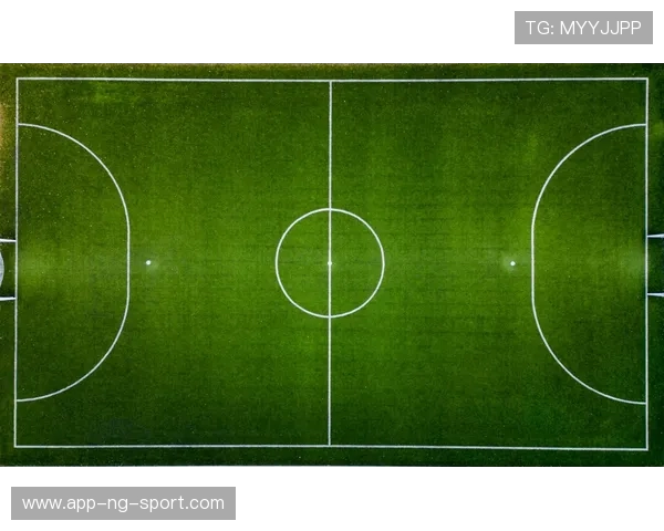 杭州足球队区域防守分析及其在比赛中的成效与不足之处探讨