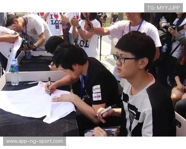 高校联赛精彩回顾EDG展现强大实力与团队配合的完美结合